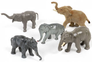 Lot 72 - DIVERS (5)