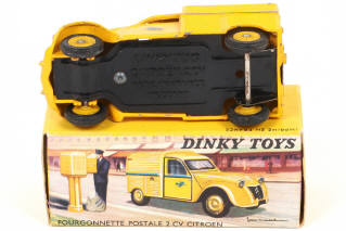 Lot 143 - DINKY TOYS (FRANCE) (1)