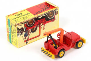 Lot 147 - DINKY TOYS (FRANCE) (1)