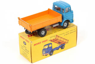 Lot 177 - DINKY TOYS (FRANCE) (1)