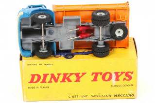 Lot 177 - DINKY TOYS (FRANCE) (1)