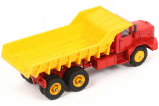 Lot 110 - DINKY TOYS (FRANCE) (1)