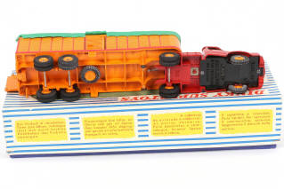 Lot 188 - DINKY TOYS (FRANCE) (1)