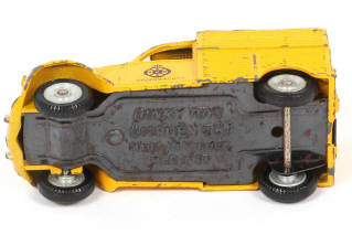 Lot 87 - DINKY TOYS (FRANCE) (1)