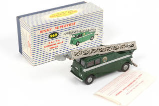 Lot 66 - DINKY TOYS (GB) (1)