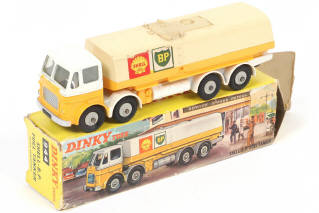 Lot 63 - DINKY TOYS (GB) (1)