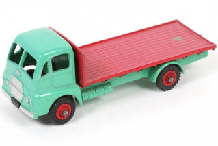 Lot 11 - DINKY TOYS (GB) (1)