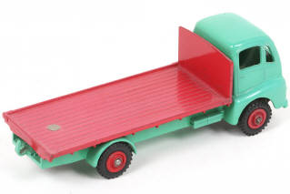 Lot 11 - DINKY TOYS (GB) (1)