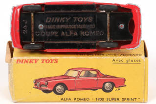 Lot 123 - DINKY TOYS (FRANCE) (1)