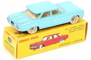 Lot 135 - DINKY TOYS (FRANCE) (1)