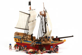 Lot 129 - PLAYMOBIL (ALLEMAGNE) (1)