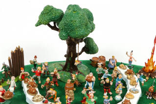 Lot 37 - PIXI (FRANCE) (1)