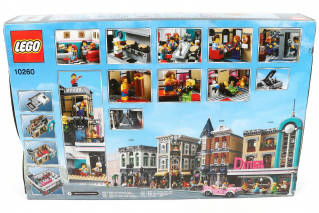 Lot 111 - LEGO (DANEMARK) (1)