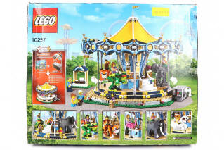 Lot 110 - LEGO (DANEMARK) (1)