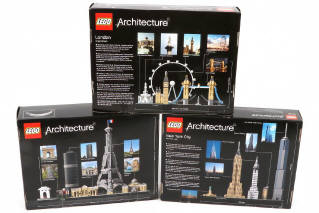 Lot 120 - LEGO (DANEMARK) (3)