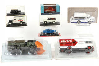 Lot 124 - DIVERS (8)
