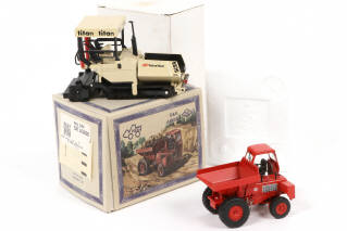 Lot 39 - DIVERS (2)