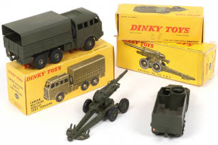 Lot 113 - DINKY TOYS (FRANCE) (3)