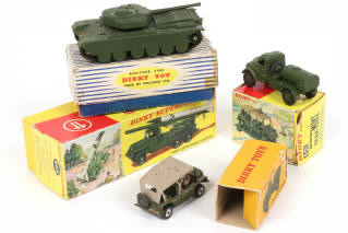 Lot 94 - DINKY TOYS (GB) (4)