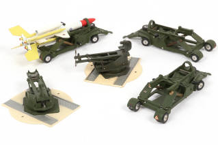 Lot 43 - CORGI TOYS (GB) (5)