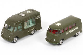 Lot 39 - CORGI TOYS (GB) (2)