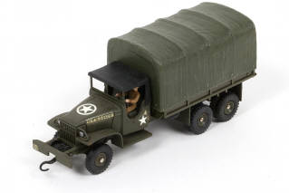 Lot 105 - DINKY TOYS (FRANCE) (1)
