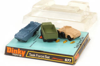 Lot 83 - DINKY TOYS (GB) (1)