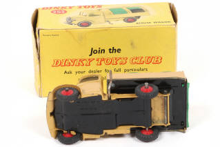 Lot 252 - DINKY TOYS (GB) (1)