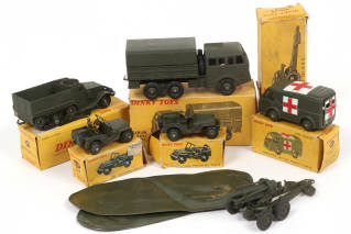 Lot 263 - DINKY TOYS (FRANCE) (6)