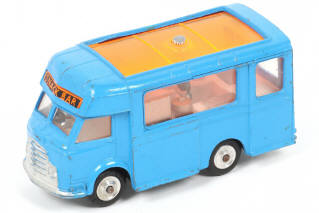 Lot 89 - CORGI TOYS (GB) (1)