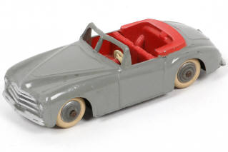 Lot 267 - DINKY TOYS (FRANCE) (1)