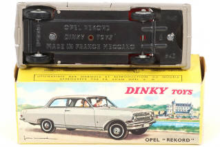 Lot 287 - DINKY TOYS (FRANCE) (1)