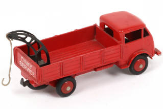 Lot 276 - DINKY TOYS (FRANCE) (1)