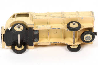 Lot 271 - DINKY TOYS (FRANCE) (1)