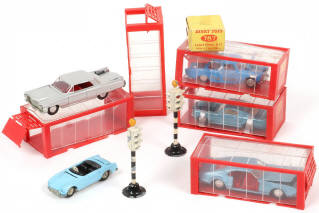 Lot 254 - DINKY TOYS (GB) (8)