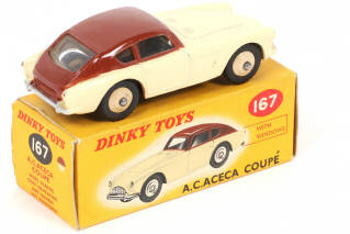 Lot 244 - DINKY TOYS (GB) (1)