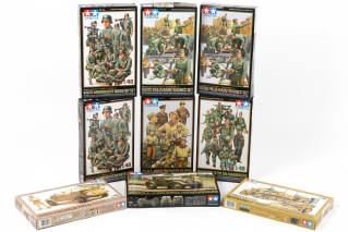 Lot 44 - TAMIYA (JAPON) (9)