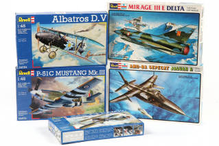 Lot 53 - REVELL (ALLEMAGNE) (5)