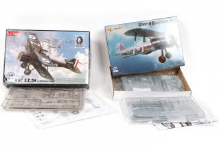Lot 108 - DIVERS (6)