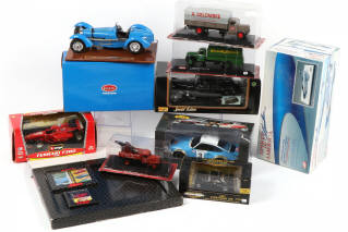 Lot 56 - DIVERS (10)