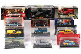 Lot 41 - DIVERS (12)