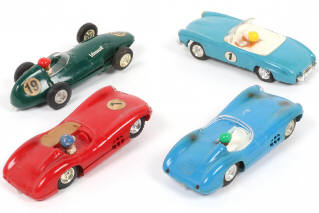 Lot 15 - SCALEXTRIC (FRANCE) (4)