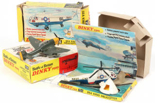 Lot 300 - DINKY TOYS (GB) (2)