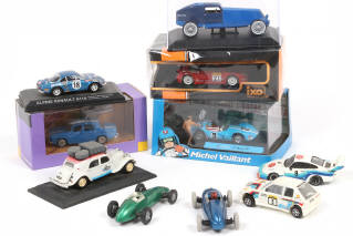 Lot 70 - DIVERS (10)