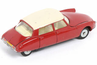 Lot 320 - DINKY TOYS (FRANCE) (1)