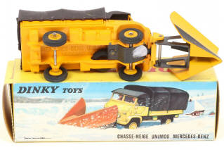 Lot 340 - DINKY TOYS (FRANCE) (1)