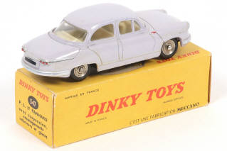 Lot 331 - DINKY TOYS (FRANCE) (1)