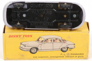 Lot 331 - DINKY TOYS (FRANCE) (1)