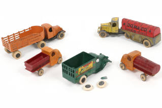 Lot 138 - TOOTSIETOY (USA) (5)
