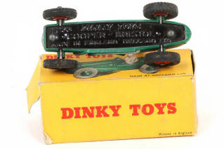 Lot 295 - DINKY TOYS (GB) (1)